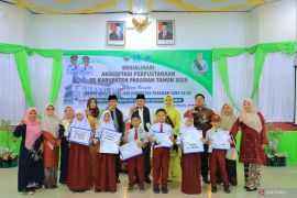 Perkuat literasi, Pemkab Pasaman percepat akreditasi 150 buah perpustakaan