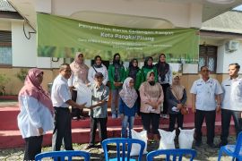 Pemkot Pangkalpinang salurkan Beras Cadangan Pangan untuk 350 KPM di Kecamatan Gabek