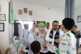 KSP bantu pengembangan UKS SMA Negeri 1 Tanjungpandan