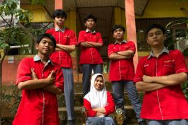 Electriciteam SMKN 1 Paringin toreh prestasi di LKTIN MotoGPE 2025