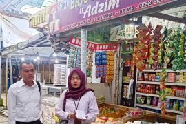 Bank Kalsel 'Grebek Pasar' di Barabai, Sasar Pelaku UMKM