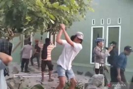 Polisi tindaklanjuti aksi warga rusak rumah istri Brigadir Esco