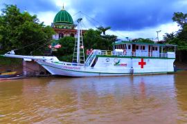 Kubar-DoctorShare  hadirkan rumah sakit apung layani warga pedalaman