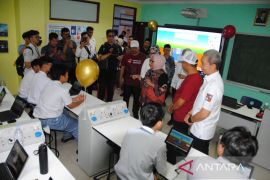 Pengenalan Sekolah Garuda di SMA Cahaya Rancamaya Islamic Boarding School Kota Bogor