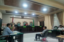 Terpopuler:  Efan Limantika ditetapkan tersangka, bibit Siklon Tropis 97S, hingga 5.387 PPPK Paruh Waktu di Dompu dilantik