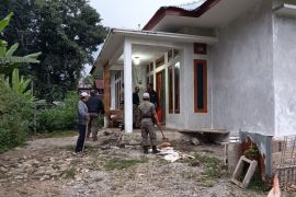 Pemkab Manggarai menertibkan hewan penular rabies