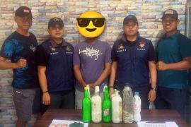 Polisi bekuk nelayan bawa bom ikan di Perairan Kolaka