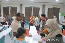 Pemkab Aceh Barat tes urine satpam dan sopir ambulans RSUD Meulaboh, ini hasilnya