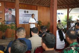 Sri Sultan Hamengkubuwono X apresiasi penyerahan sertifikat tanah untuk masyarakat Gunungkidul