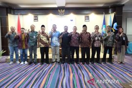 Kemenkum Babel ikuti seminar analisa dan penelaahan produk hukum daerah berperspektif HAM di UBB