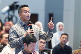 Kadin minta pengusaha manfaatkan likuiditas pasar guna tarik investasi