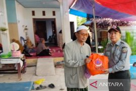 Pemkab Bangkalan berikan santunan bagi keluarga korban reruntuhan Al-Khoziny
