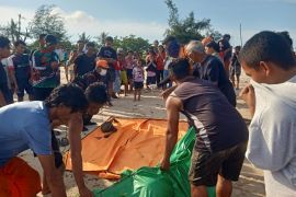 Dua jenazah ditemukan di Ujung Pandaran dipastikan korban tugboat tenggelam