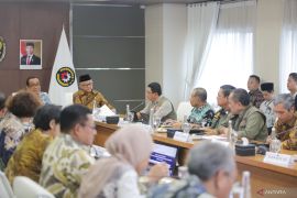 Minister Pratikno urges coordinated audit of pesantren buildings