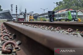 Target elektrifikasi jalur kereta komuter rute Padalarang-Cicalengka
