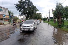 Buruknya drainase di Seirampah buat puluhan rumah dan jalan nasional kebanjiran