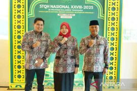 Pemkab Bekasi berikan semangat qori-qoriah di STQH Nasional Kendari