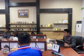 Singkawang tanam ribuan pohon serentak rayakan HUT ke-24