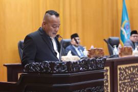 Fraksi Gerindra ingatkan komitmen Pemkot Surabaya realisasi pokir