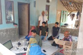 Layanan adminduk Bekasi jemput bola datangi langsung rumah warga disabilitas