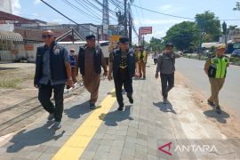 DPRD Banjarbaru minta trotoar Panglima Batur rampung sesuai target