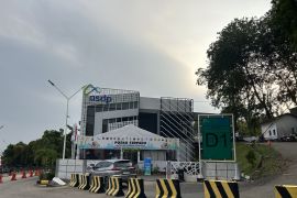 Arus kencang, kapal kandas di Pulau Kasam