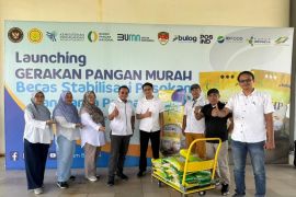 PTPN IV Regional III Salurkan 32 Ton Beras Murah untuk Tekan Inflasi dan Bantu Warga
