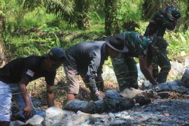 TMMD Kodim Tanah Bumbu percepat pembangunan infrastruktur desa