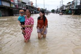 Foto: Sebanyak 3.181 rumah terdampak banjir di Medan