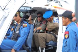 Gubernur Babel tinjau program pembangunan ke pulau terpencil dengan helikopter