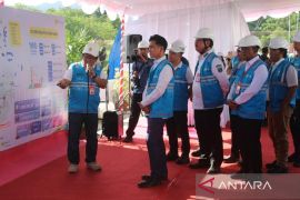 PLN: Peningkatan nyala listrik wilayah terpencil Maluku bertahap