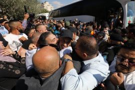 Suasana Haru dan Sukacita Sambut Kepulangan Tahanan Palestina