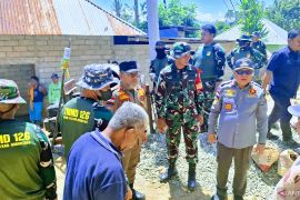 Bupati Gorontalo sebut pembangunan jalan desa bantu ekonomi warga