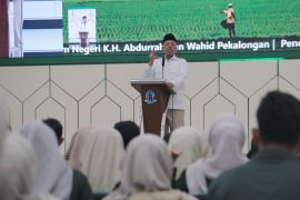 Terjunkan 500 mahasiswa KKN tematik, Menteri Nusron: Tuntaskan sertifikasi aset umat