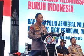 Kapolri ajak buruh dukung program pemerintah