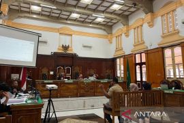 Hakim minta aliran penerima suap proyek jalan diperluas: Penyelidikan bila perlu diteruskan ke Kejaksaan Agung