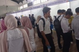 Pemkab Lebak fasilitasi pencari kerja lewat bursa kerja