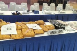 BNN praises navy for seizing 10 kg meth at Jakarta port