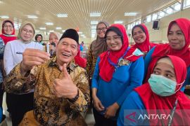 DPR sebut industri rokok berkontribusi besar pada pendapatan negara