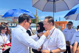 Perjalanan Irman Gusman Menembus Samudra Mentawai: Antara Tugas Dinas dan Pesona Alam Sikerei