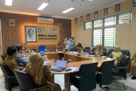 Kemenkum Kalbar dan RSUD Dr. Soedarso lanjutkan bahas Raperbup pengelolaan tenaga profesional