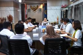 Pemkot Kupang dan KPAD memperkuat sosialisasi HIV/AIDS di sekolah