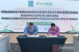 Pemkab Dompu dan Bank NTB Syariah teken MoU penerapan SP2D Online