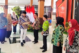 Pemkab Situbondo berikan penghargaan bagi OPD inovatif