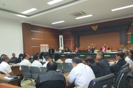 JPU hadirkan tiga pendeta dan staf Kemenkum bersaksi sidang hibah GMIM