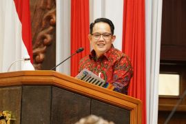 Pemprov Jatim hentikan pemungutan pajak alat berat