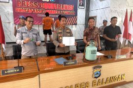 Dua pria di Balangan tipu 43 warga terkait loker PT Jhonlin