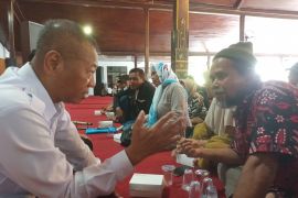 Pemkab Tulungagung fasilitasi audiensi warga Kaligenthong dengan Kejati Jatim