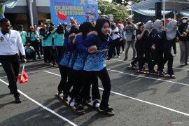 Festival permainan tradisional di Tulungagung