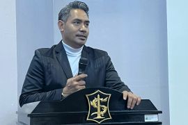 Cak-Ning Surabaya tegaskan kasus hukum Cak Hadre persoalan pribadi